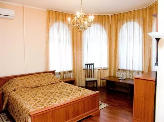 هتل Sosnoviy Bor Guest House