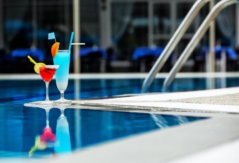 Hotelli Xenios Port Marina