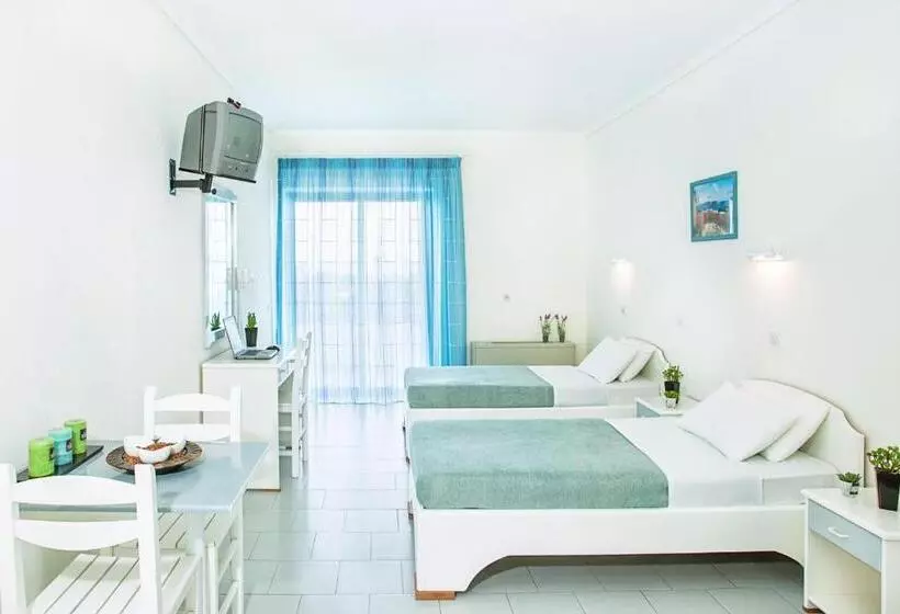 ホテル Xenios Port Marina