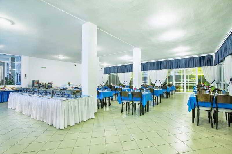 Hotelli Xenios Port Marina