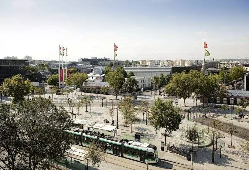 Novotel Suites Paris Issy Les Moulineaux