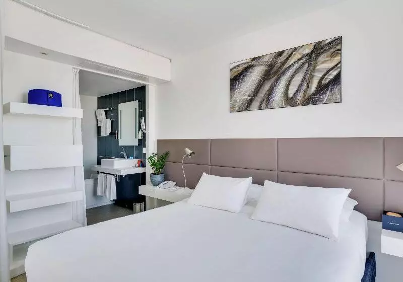 Novotel Suites Paris Issy Les Moulineaux