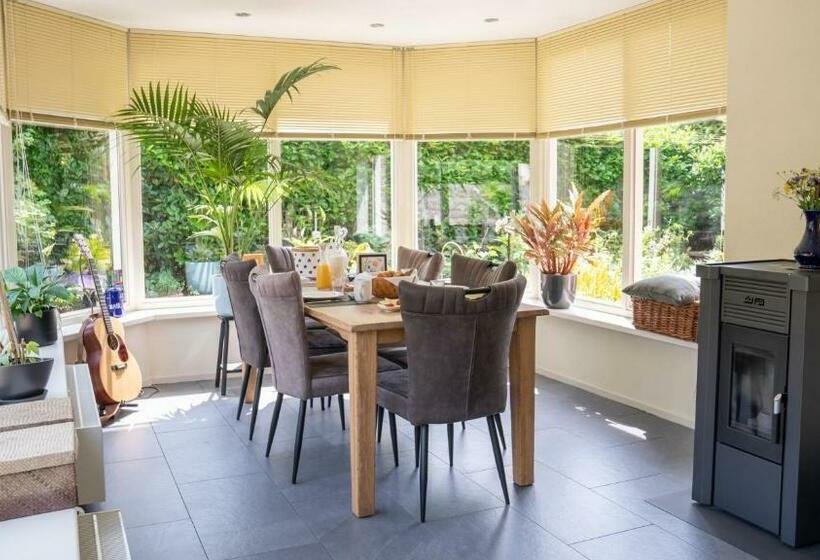 ベッドアンドブレックファースト De Anselier