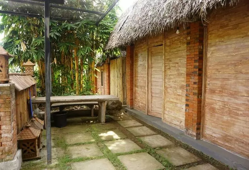Aamiaismajoitus (B&B) D’kailash Retreat