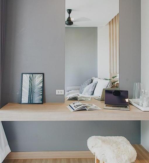 Bed and Breakfast Home By The Bridge