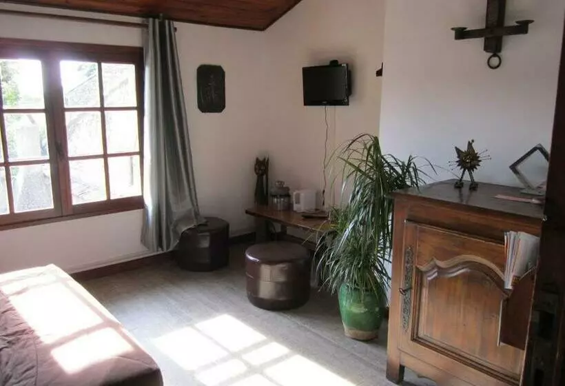 Aamiaismajoitus (B&B) La Cle Des Champs