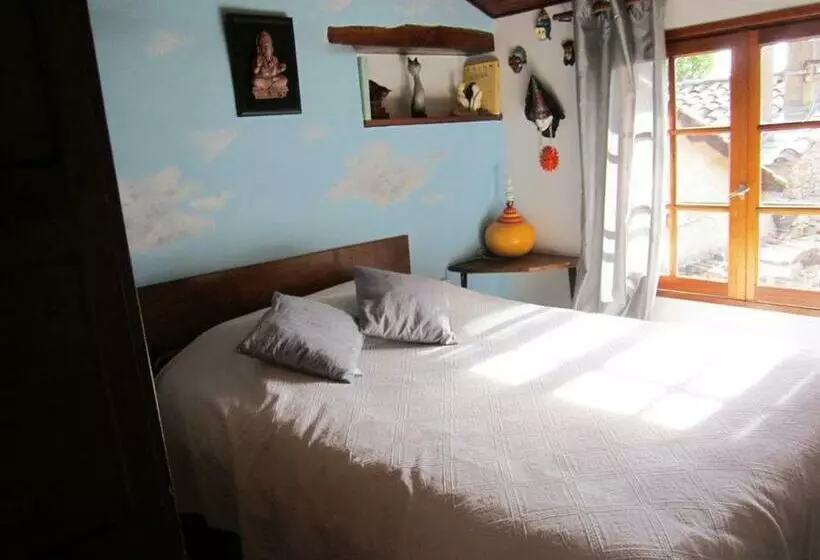 Aamiaismajoitus (B&B) La Cle Des Champs