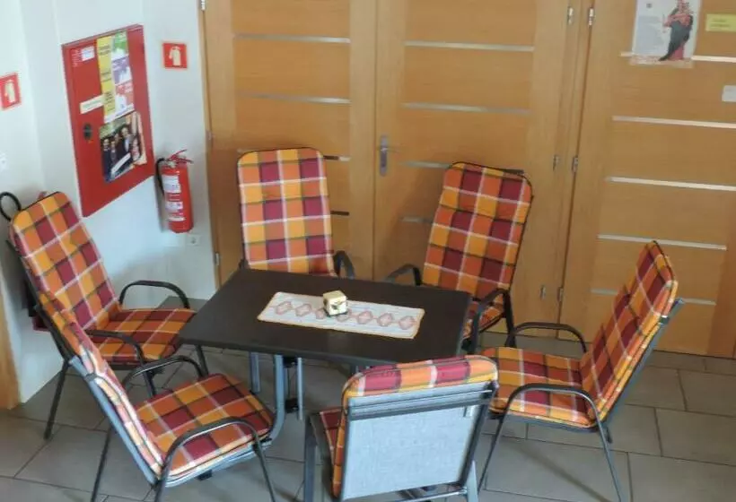 تختخواب و صبحانه Marijin Dom   Retreat House