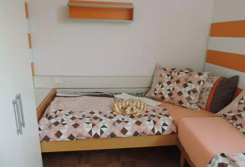 تختخواب و صبحانه Marijin Dom   Retreat House