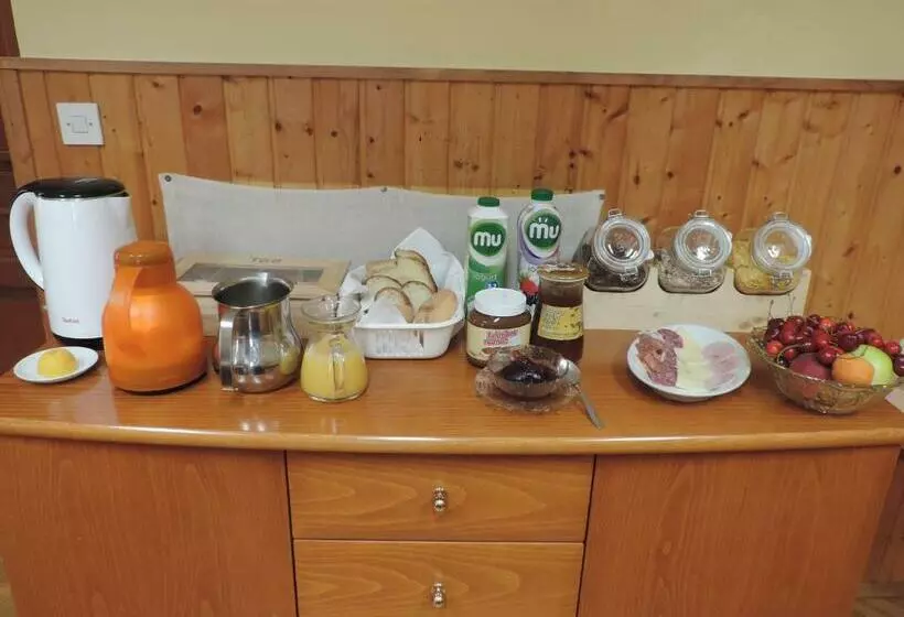 تختخواب و صبحانه Marijin Dom   Retreat House