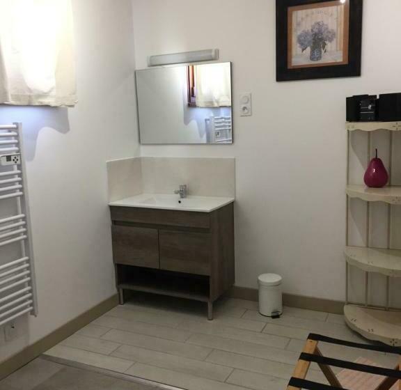 צימר Sous La Tour