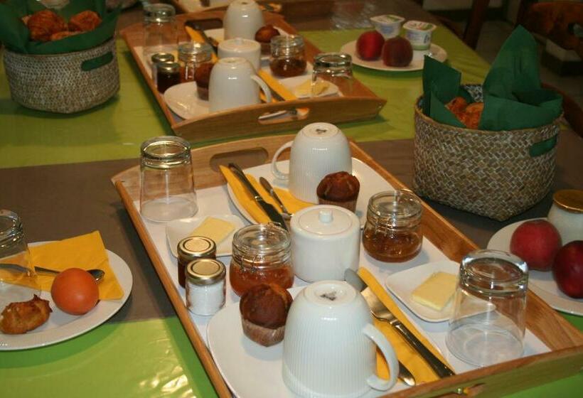 צימר Villa Helianthe