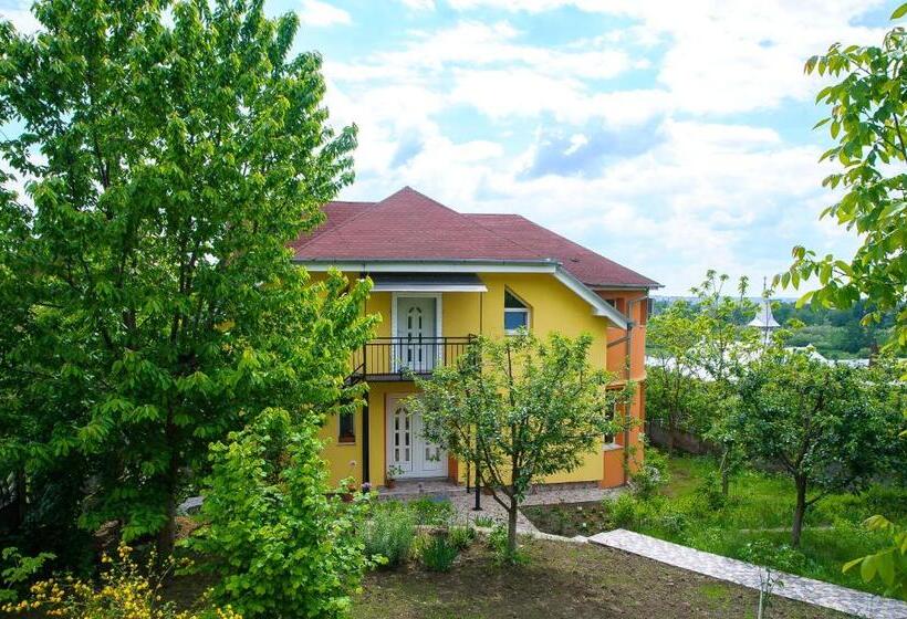 پانسیون Casa Liana