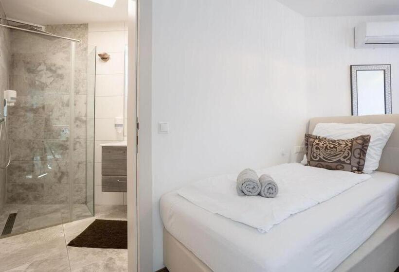 بنسيون Casa Plus