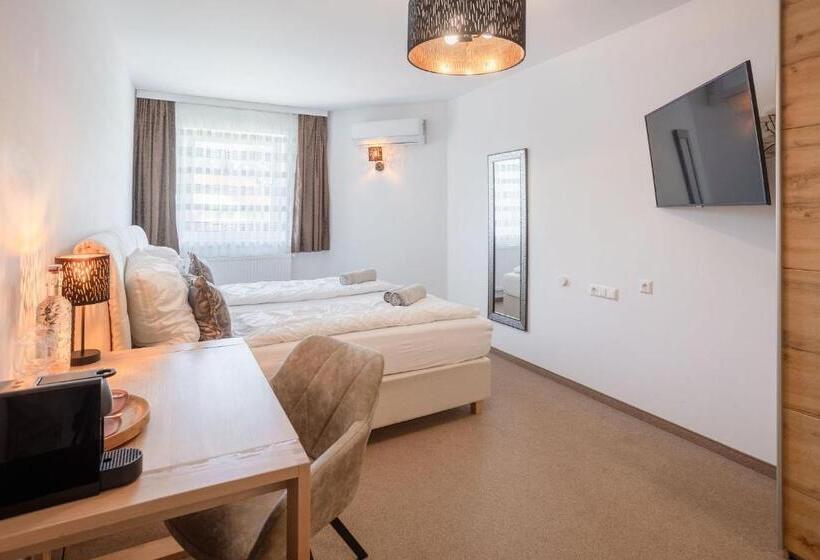 بنسيون Casa Plus