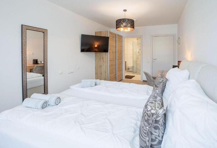 بنسيون Casa Plus