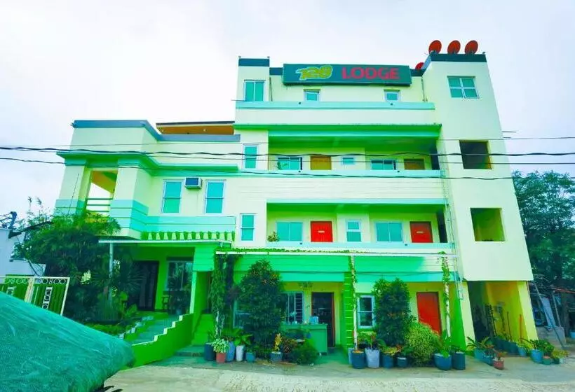 Reddoorz At D128 Lodge Cagayan Valley