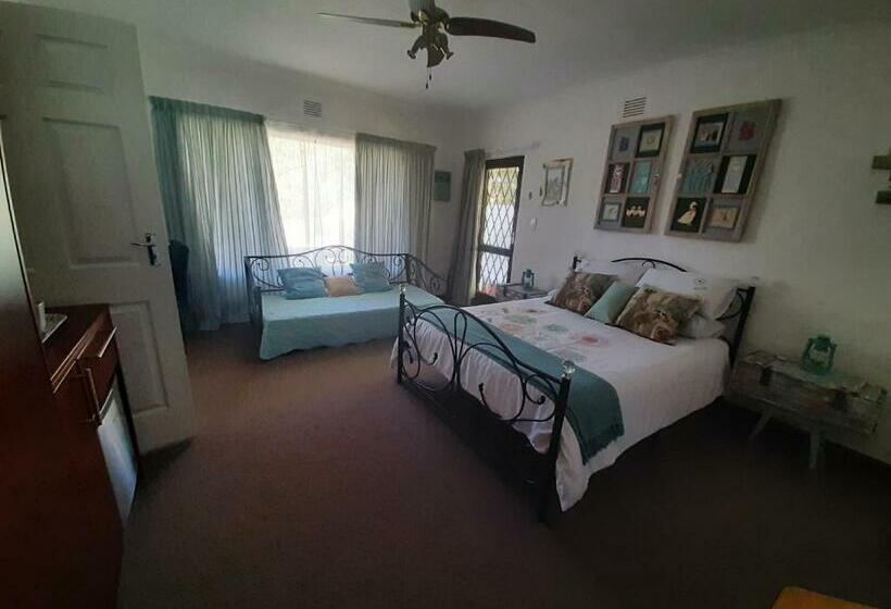 צימר At Upperwood Manor