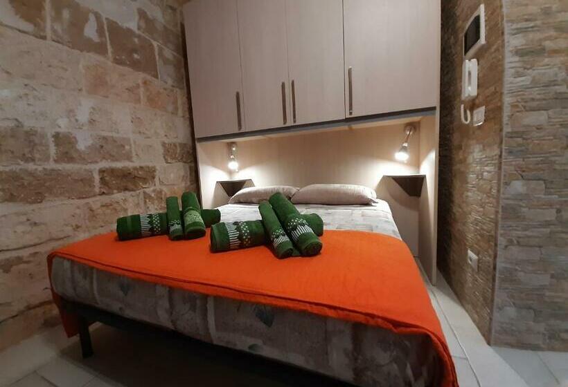 تختخواب و صبحانه I Marchesi Del Grillo   Vicinanze Stazione, Campus, Policlinico