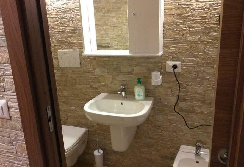 تختخواب و صبحانه I Marchesi Del Grillo   Vicinanze Stazione, Campus, Policlinico