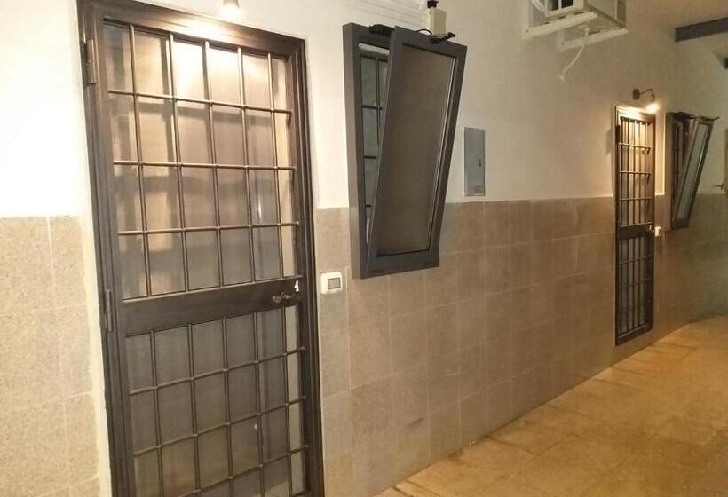 تختخواب و صبحانه I Marchesi Del Grillo   Vicinanze Stazione, Campus, Policlinico