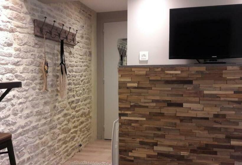 مبيت وإفطار La Chambre ô Z Amis