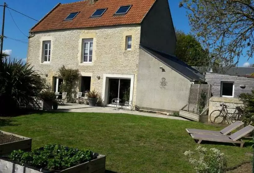 Aamiaismajoitus (B&B) La Chambre ô Z Amis