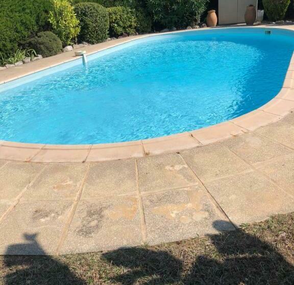 住宿加早餐  Villa C3 Arthur Rimbaub Chambre D’hôte Piscine Proche Mer Plage 600m