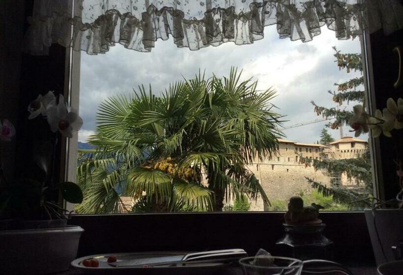 ベッドアンドブレックファースト Vista Castello