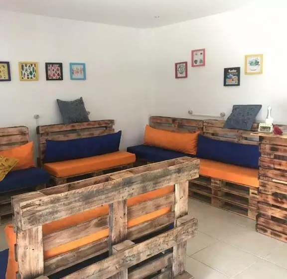 Hostel Ares Do Mundo