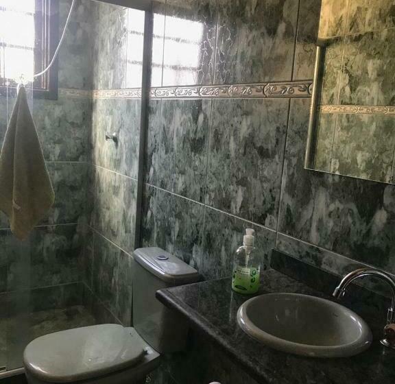 Hostel Ares Do Mundo