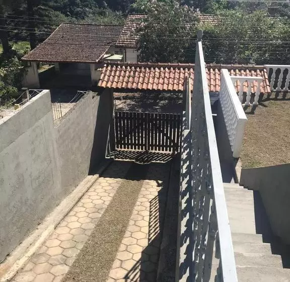 Hostel Ares Do Mundo