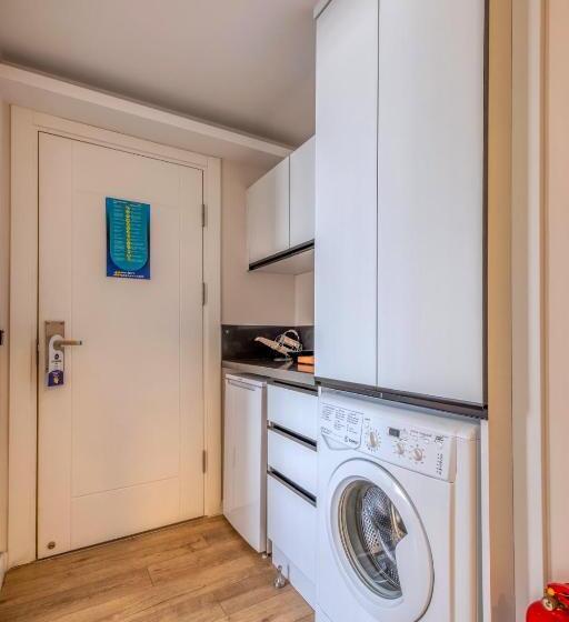 בית מלון כפרי Ece Marina Suites