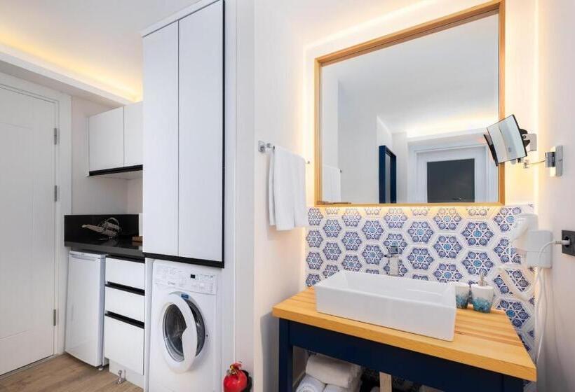 בית מלון כפרי Ece Marina Suites