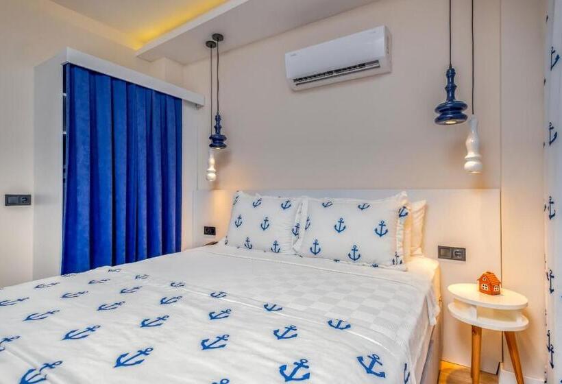 בית מלון כפרי Ece Marina Suites