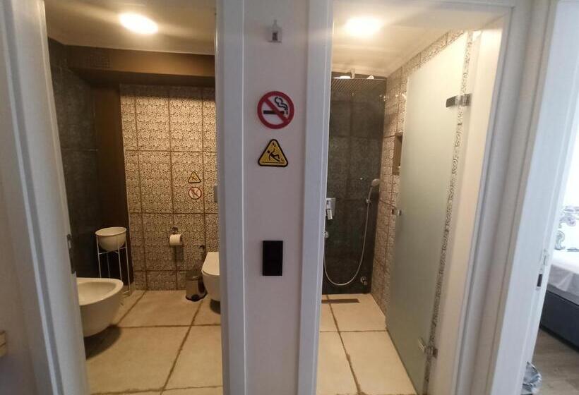 בית מלון כפרי Ece Marina Suites