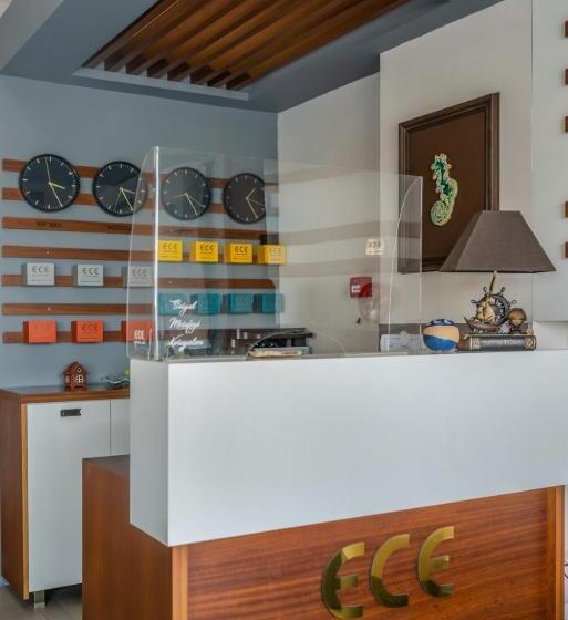 בית מלון כפרי Ece Marina Suites