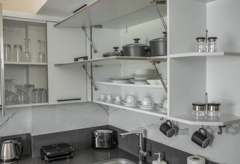 בית מלון כפרי Ece Marina Suites