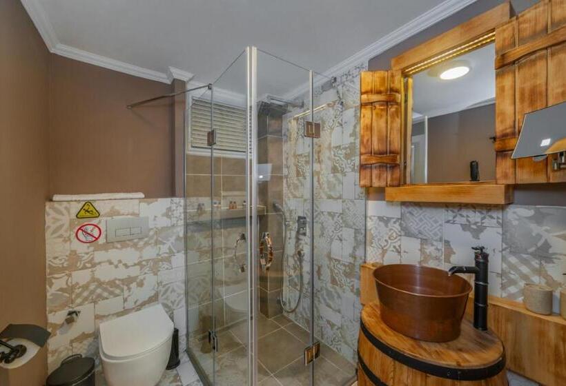 בית מלון כפרי Ece Marina Suites