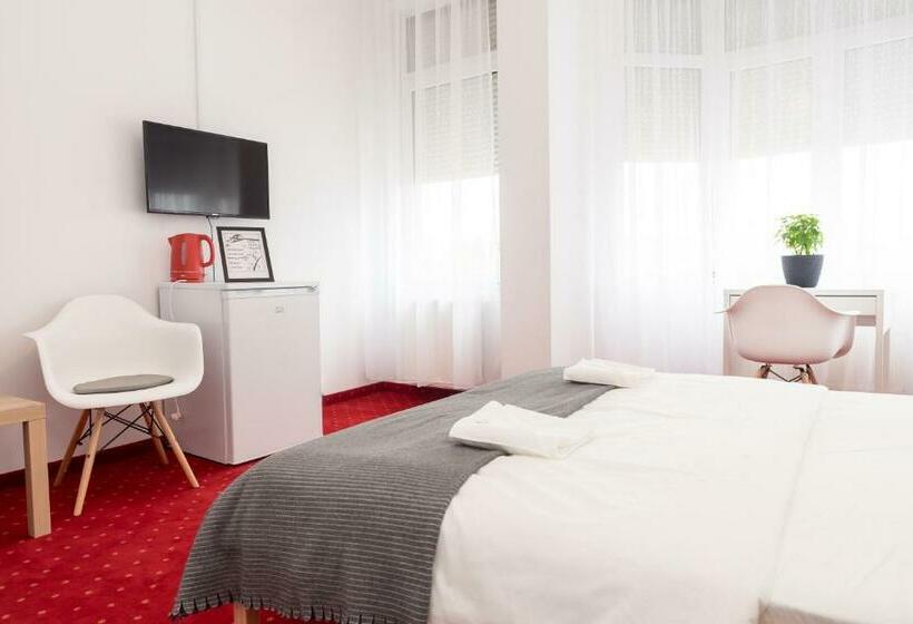 Pensjonat Bao Apartament & Rooms