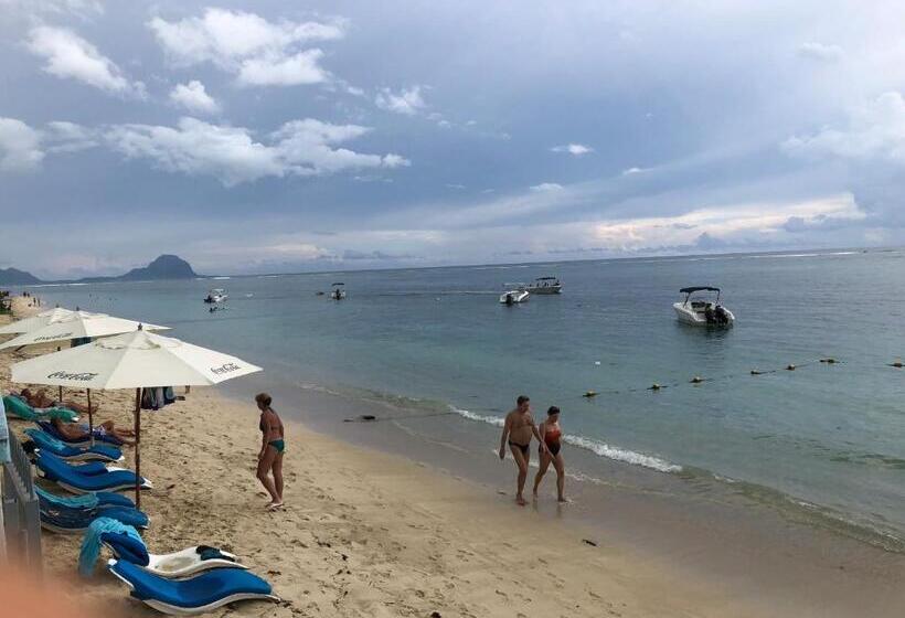 پانسیون Cozy House