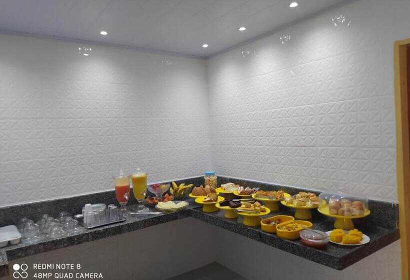 פנסיון Pousada Do Sol