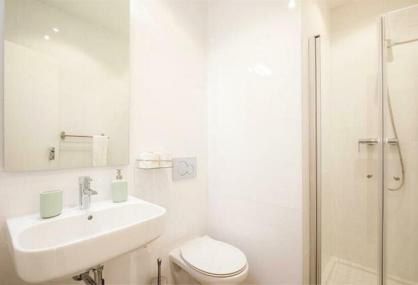 تختخواب و صبحانه Alto Mar Inn