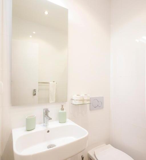 تختخواب و صبحانه Alto Mar Inn