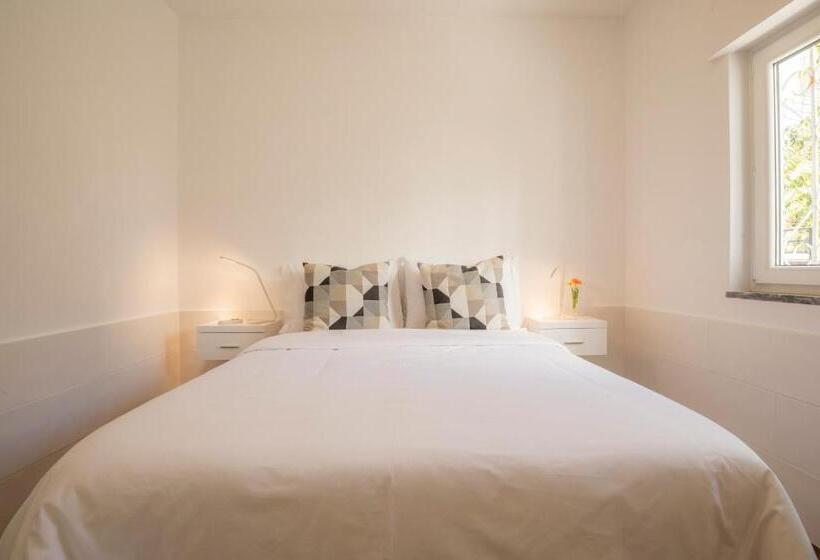 تختخواب و صبحانه Alto Mar Inn