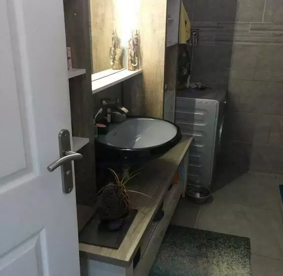 تختخواب و صبحانه Ambiance Sud Sauvage