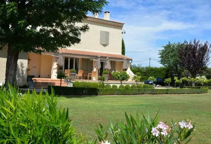 Aamiaismajoitus (B&B) Domaine Des écureuils