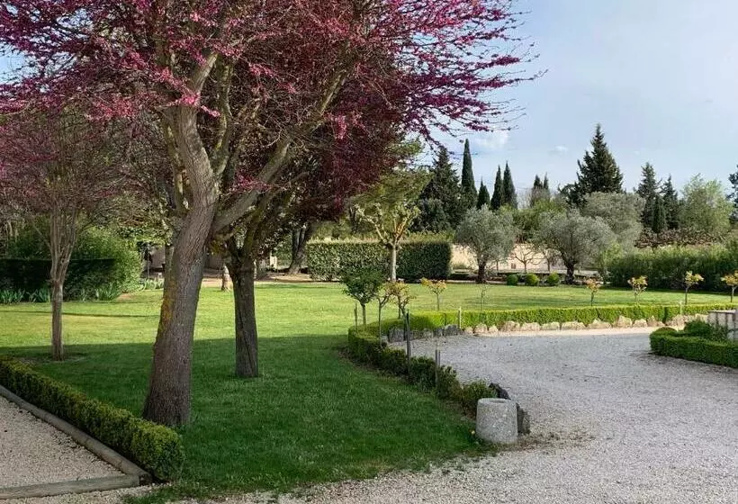 Aamiaismajoitus (B&B) Domaine Des écureuils