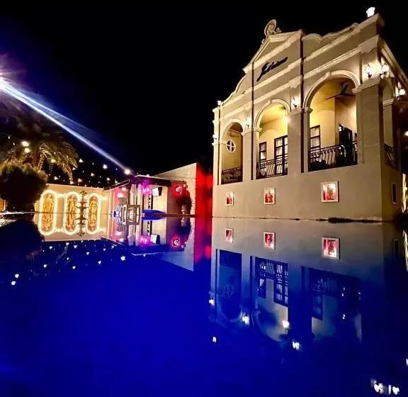 ベッドアンドブレックファースト Je T Aime Cafe & Villa