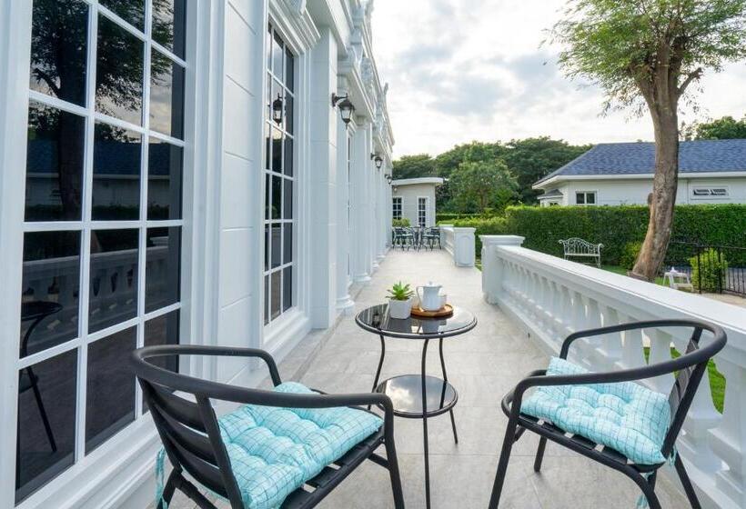 Bed and Breakfast Je T Aime Cafe & Villa